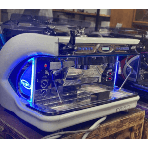 Alternative view of Máy pha cà phê Royal Synchro T2 2 Groups